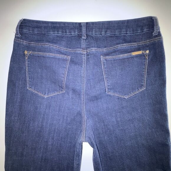 Chico's So Slimming Girlfriend Ankle Jeans Size 1.5 Women's 10 Dark Wash Stretch - Picture 8 of 10